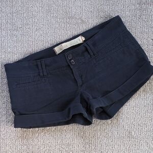 PRISTINE Vtg Y2K Hollister Navy Blue Micro Mini Cuffed Low Rise Shorts, Size 8/9